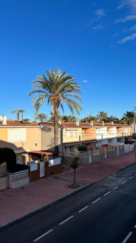 Playa De Naufragos Cozy With Pool Apartment